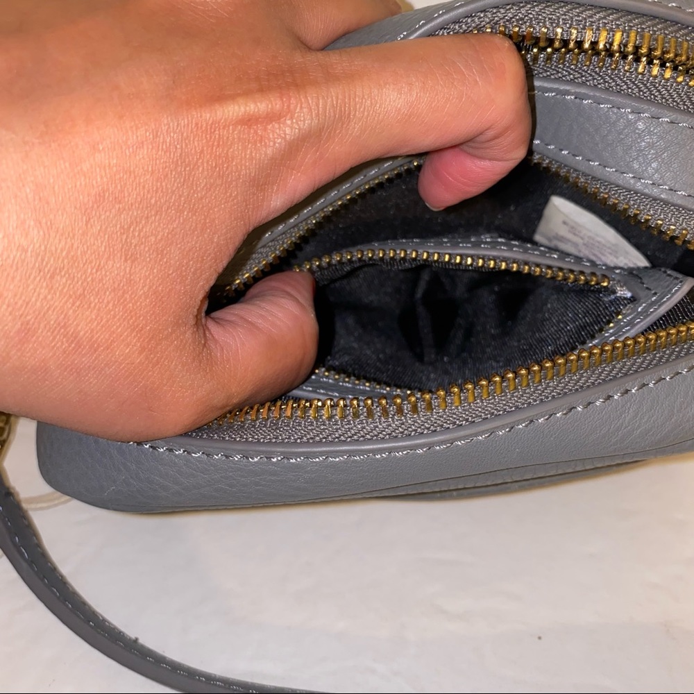 Etienne Aigner - Adeline Mini Ca Double Zip Crossbody Camera bag βslateβ gray π - Picture 14 of 15